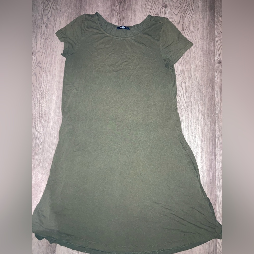 SHEIN Forest Green Short Sleeve Tee Shirt Dress with Pockets